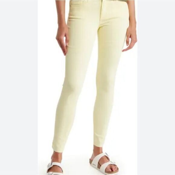 🤩HOST PICK 🤩NWT $188 AG Legging Super Skinny Ankle Butter Yellow jeans - Picture 1 of 10